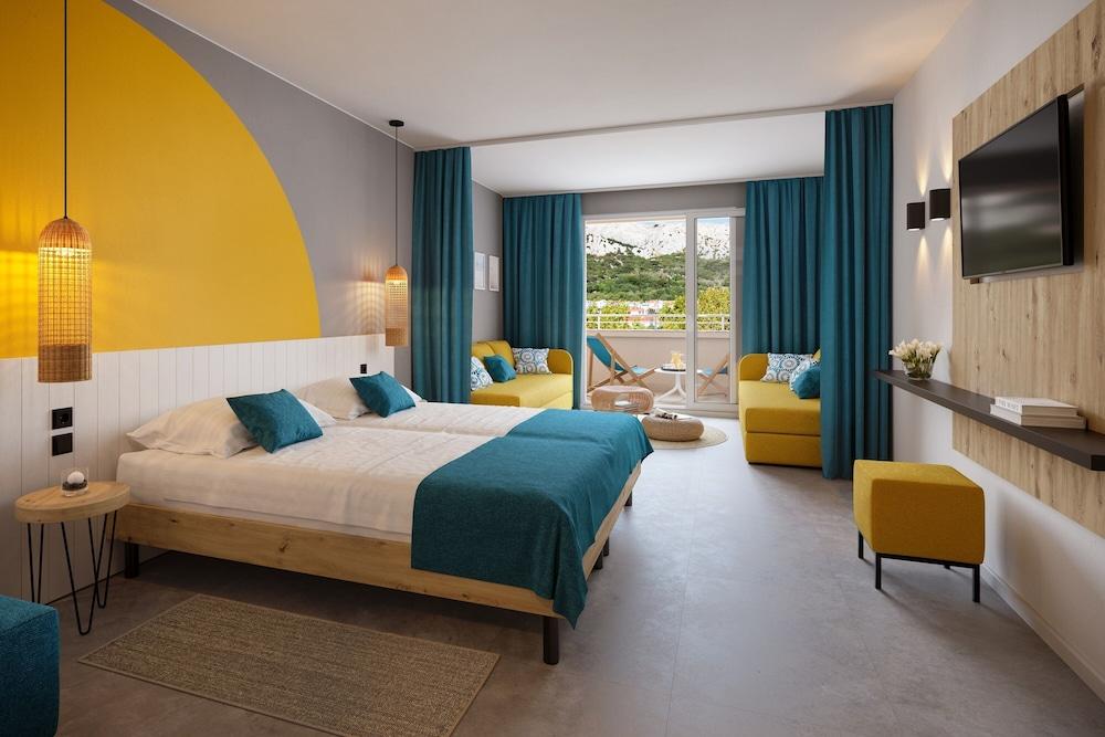 Sunny Baska Hotel Екстериор снимка